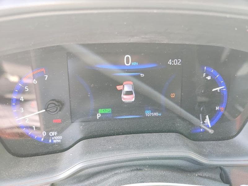 2021 TOYOTA COROLLA LE 9
