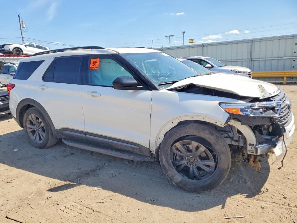 2023 FORD EXPLORER XLT 4