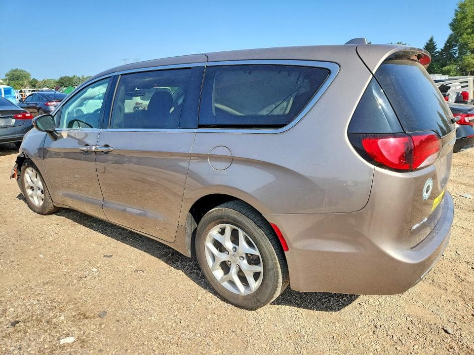 2017 CHRYSLER PACIFICA TOURING L 2