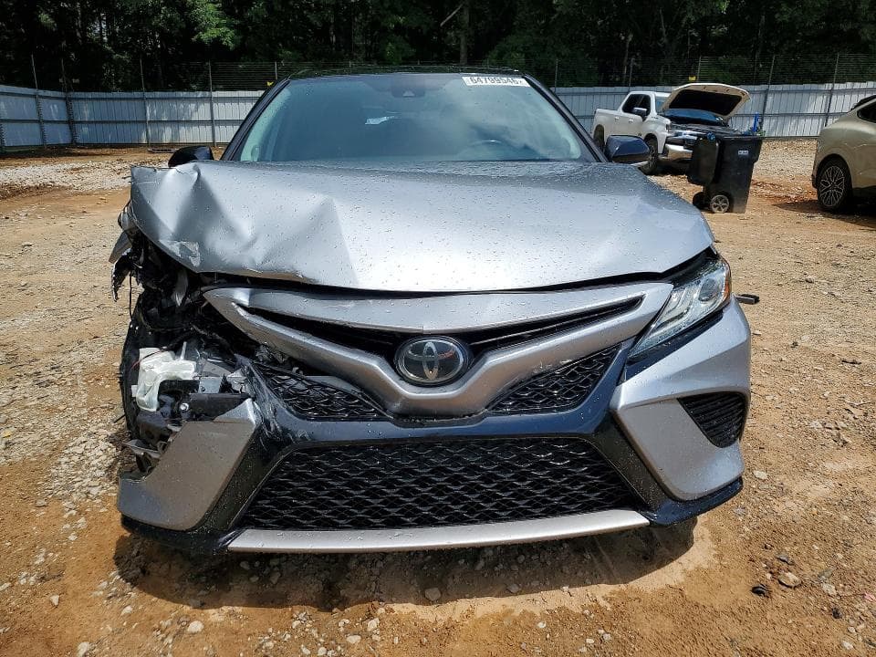 2019 TOYOTA CAMRY XSE 5