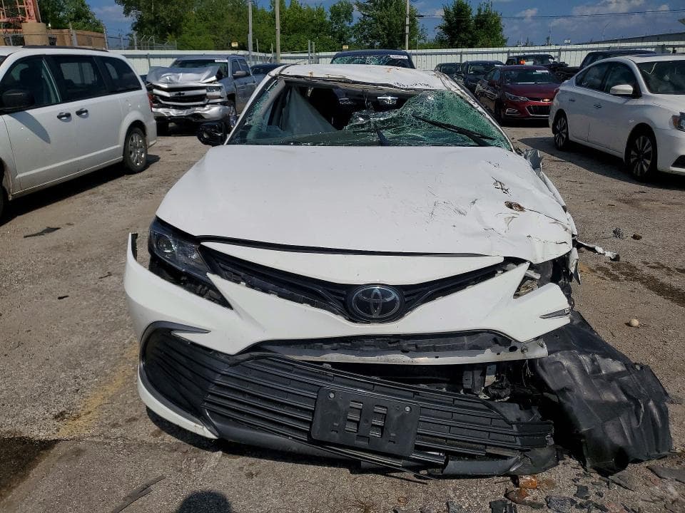 2022 TOYOTA CAMRY LE 5