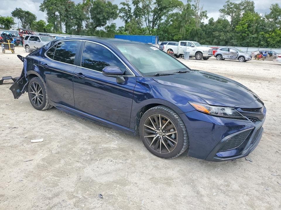 2021 TOYOTA CAMRY SE 4
