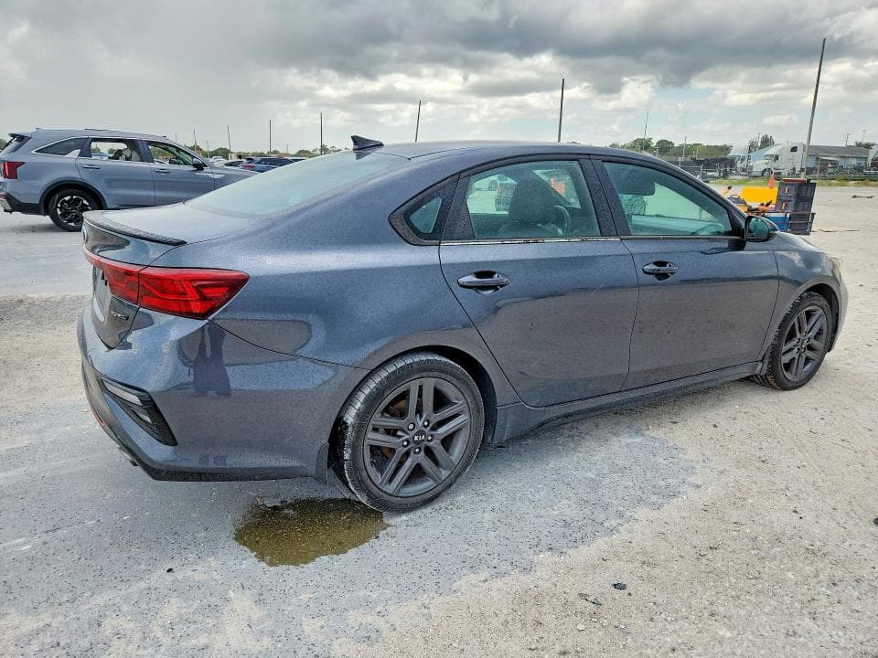 2021 KIA FORTE GT LINE 3
