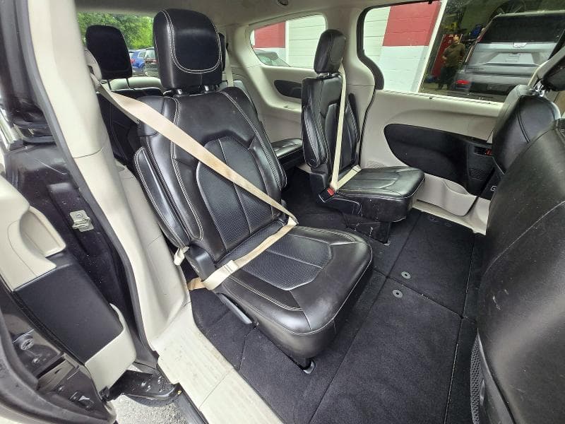 2020 CHRYSLER VOYAGER LXI 6