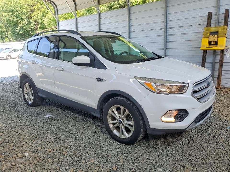 2018 FORD ESCAPE SE 4