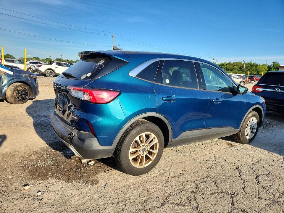 2020 FORD ESCAPE SE 3