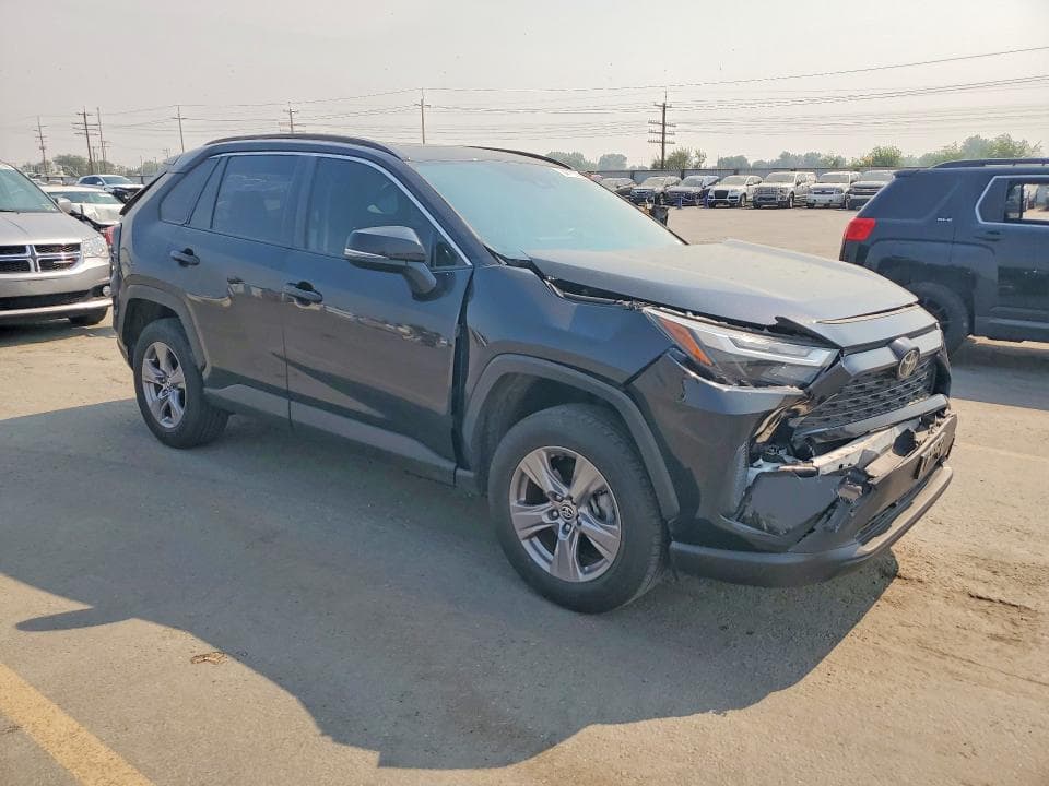 2023 TOYOTA RAV4 XLE 4