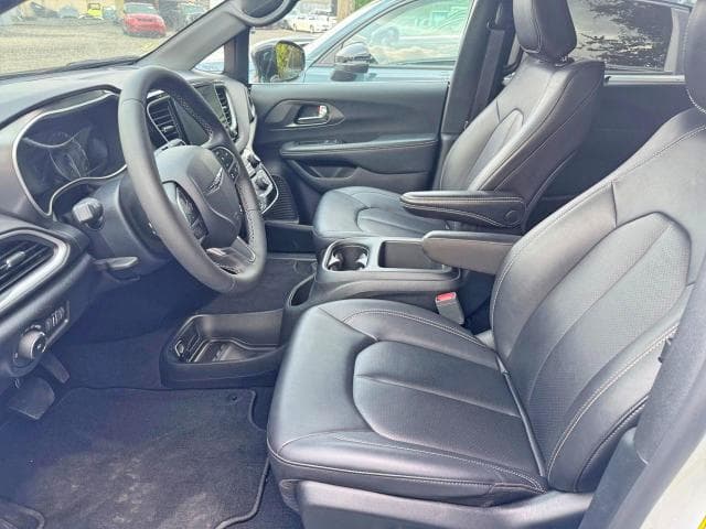 2025 CHRYSLER PACIFICA SELECT 7