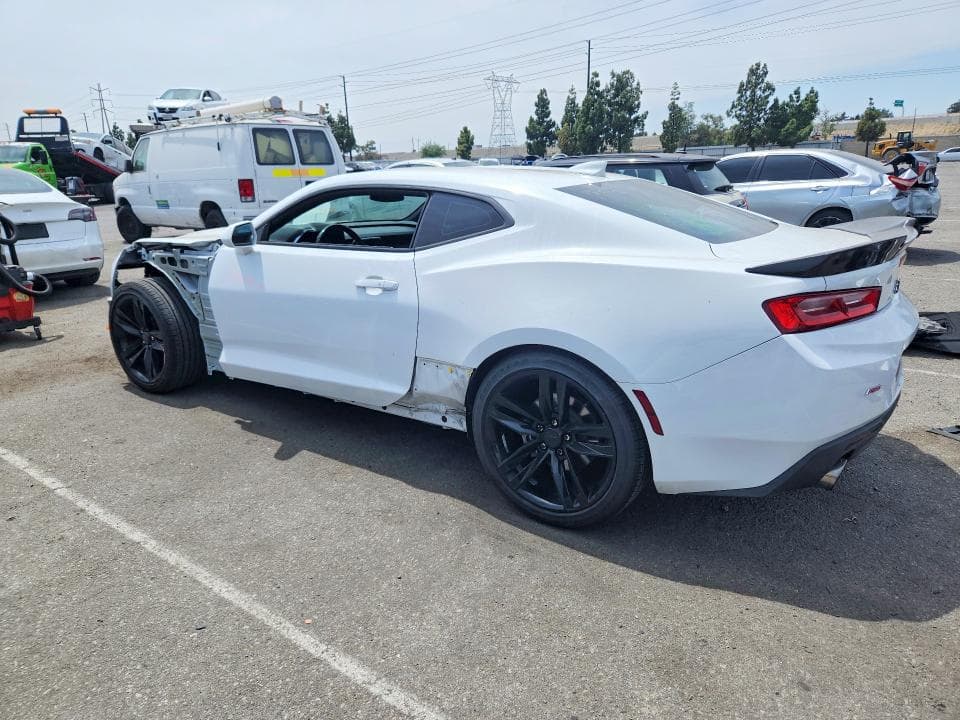 2018 CHEVROLET CAMARO LT 2