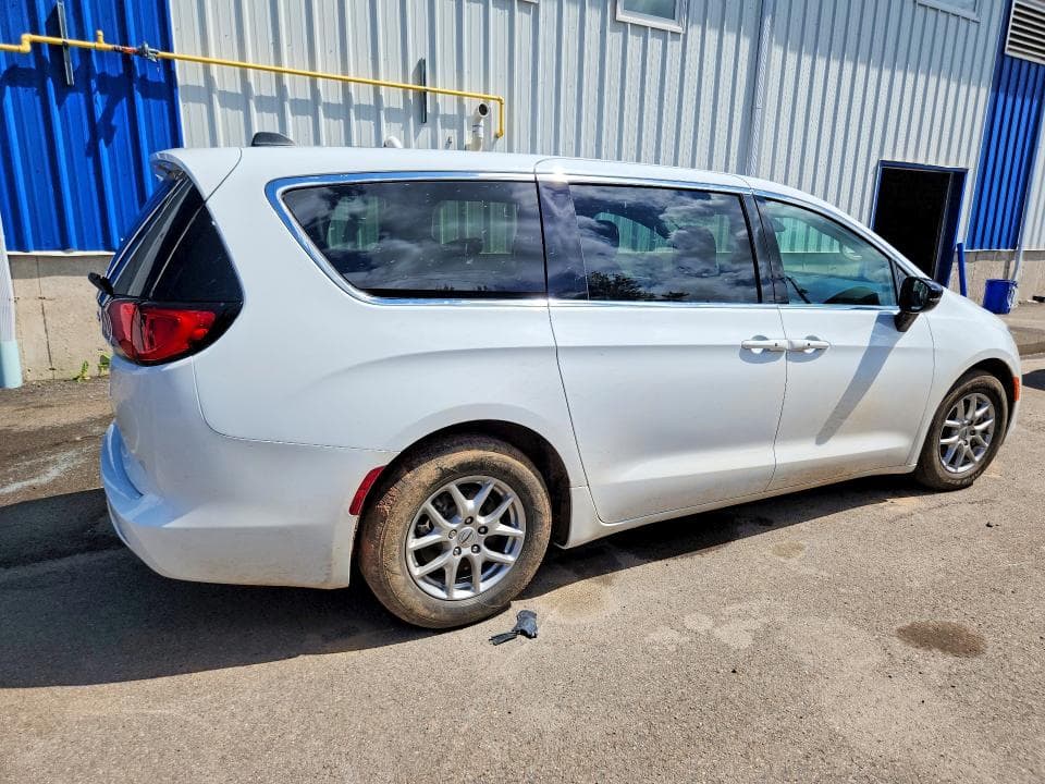 2024 CHRYSLER GRAND CARAVAN SXT 3