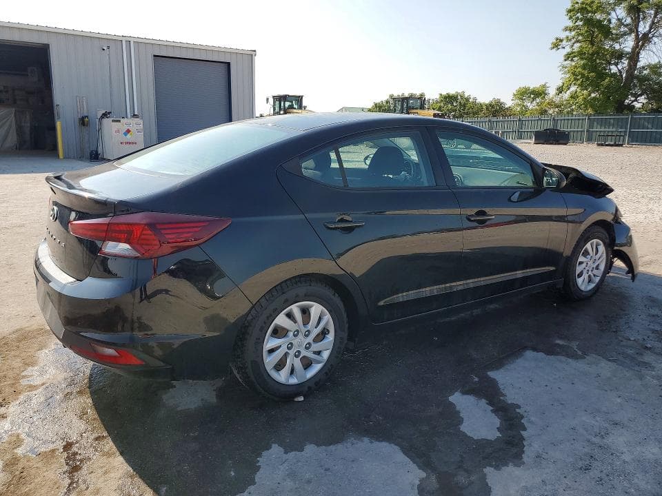 2020 HYUNDAI ELANTRA SE 3