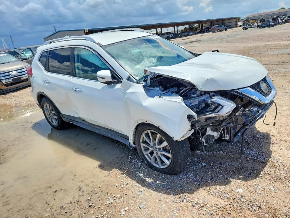 2018 NISSAN ROGUE S 4