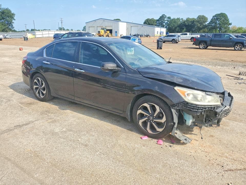 2017 HONDA ACCORD EX 4