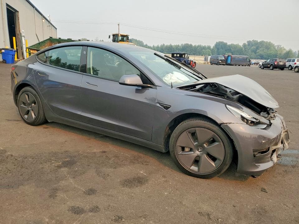 2023 TESLA MODEL 3 4