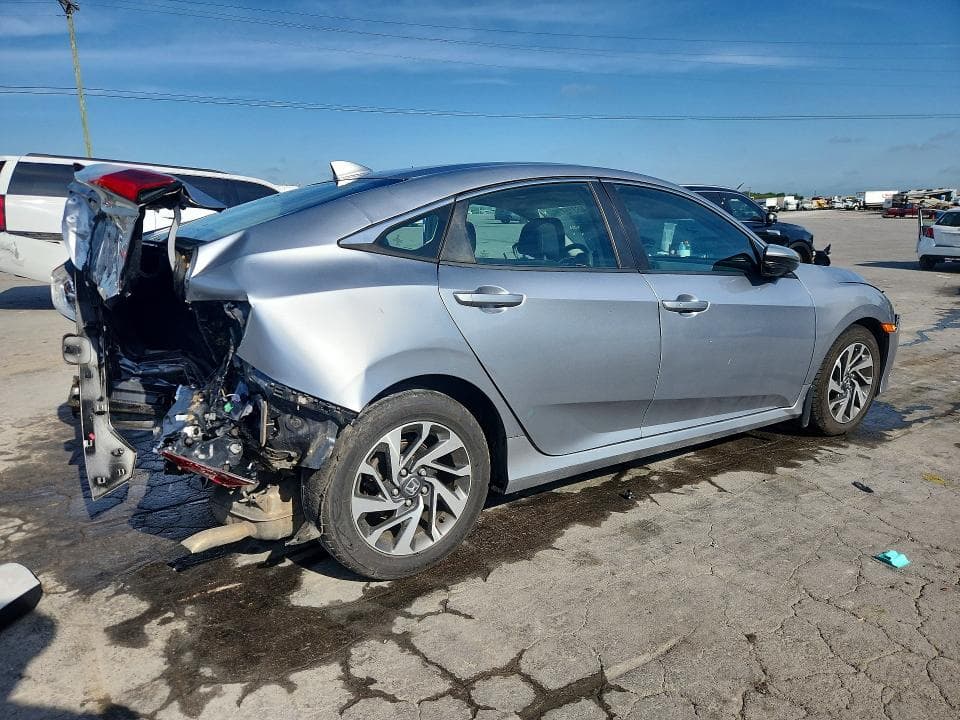 2017 HONDA CIVIC EX 3