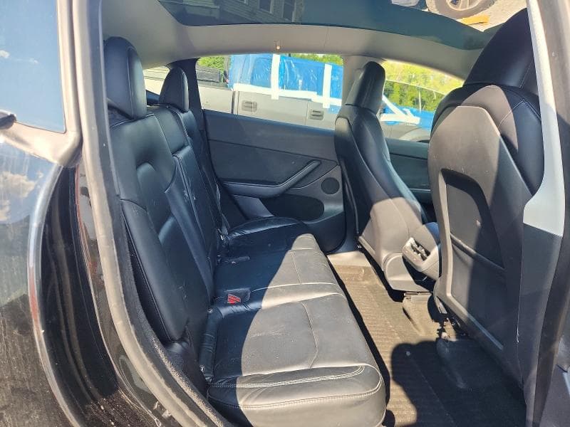 2023 TESLA MODEL Y 10