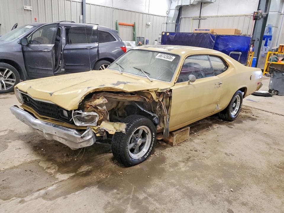 1974 PLYMOUTH TRAILDUSTER