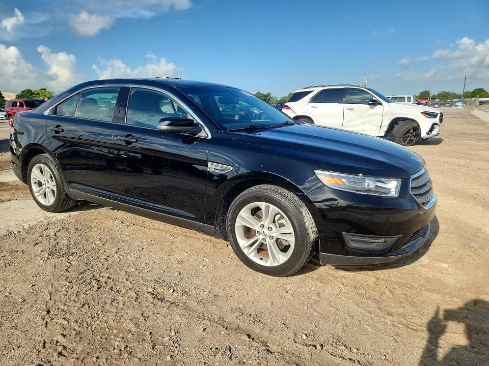 2018 FORD TAURUS SEL 4
