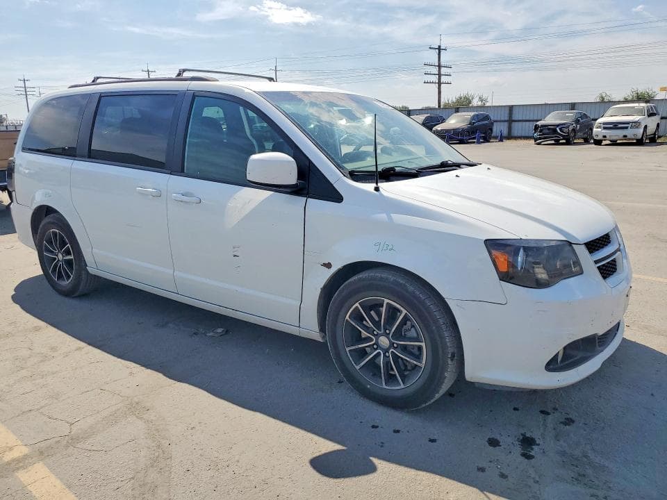 2018 DODGE GRAND CARAVAN GT 4