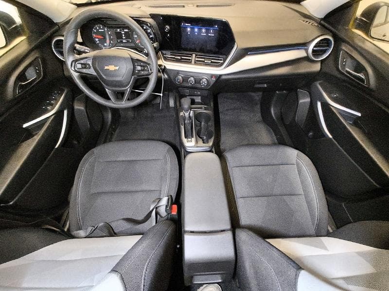 2026 CHEVROLET TRAX LS 8