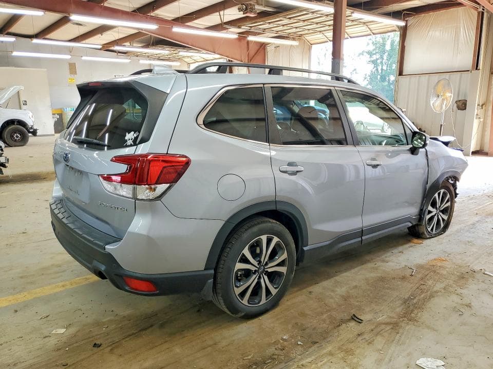 2022 SUBARU FORESTER L 3