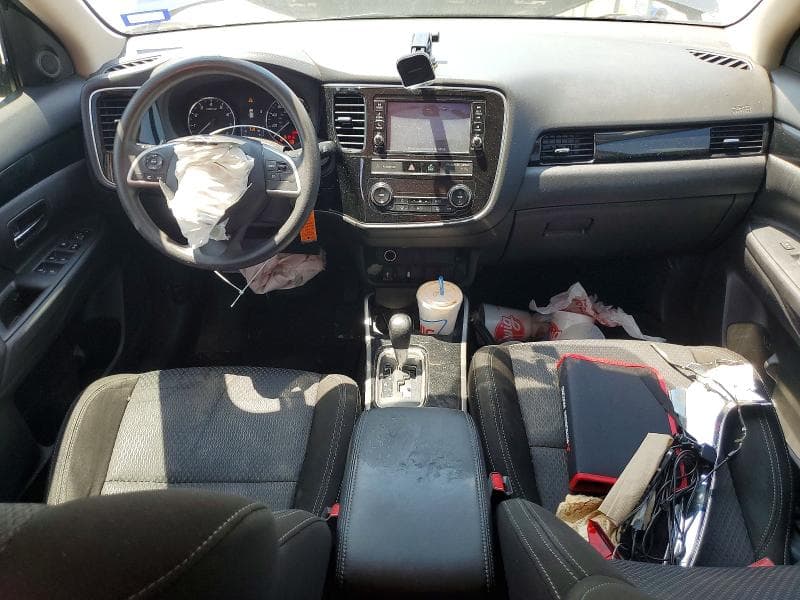 2019 MITSUBISHI OUTLANDER ES 8
