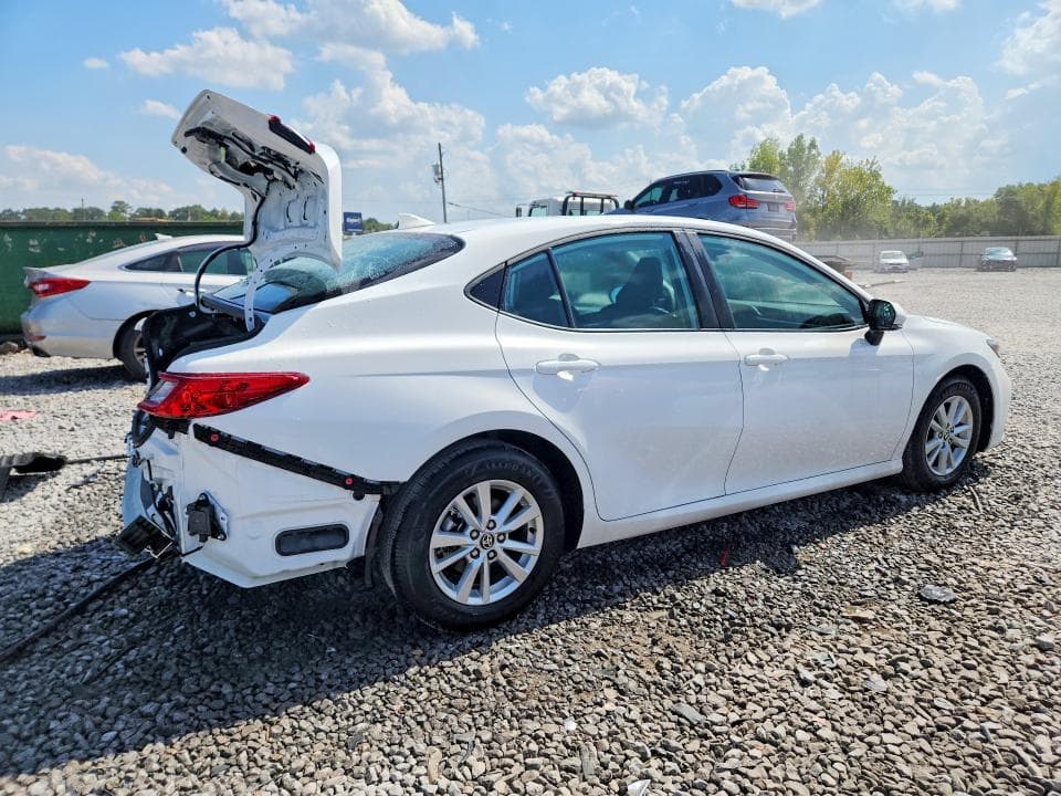 2025 TOYOTA CAMRY LE 3
