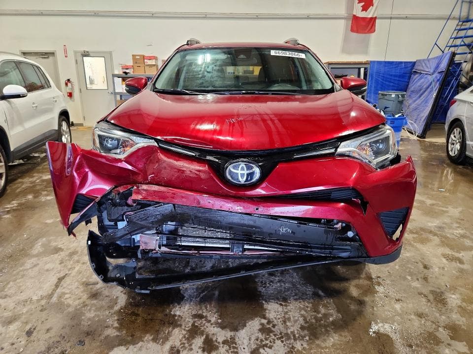 2018 TOYOTA RAV4 LE 5