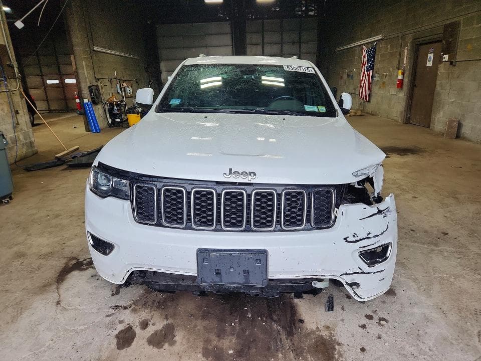 2017 JEEP GRAND CHEROKEE LAREDO 5