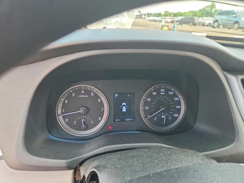 2017 HYUNDAI TUCSON SE 9