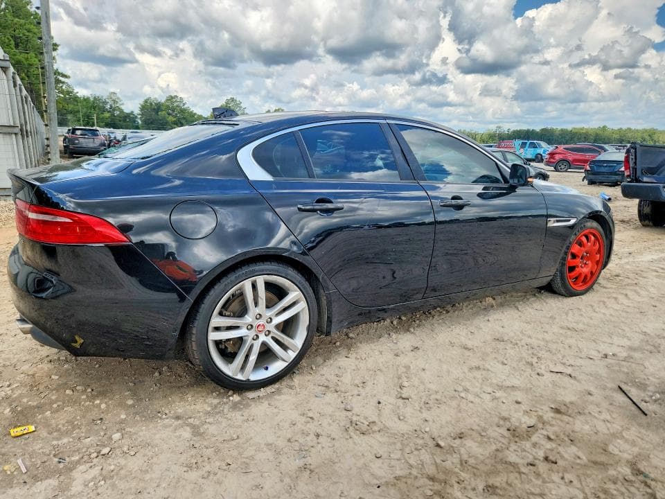 2017 JAGUAR XE PREMIUM 3