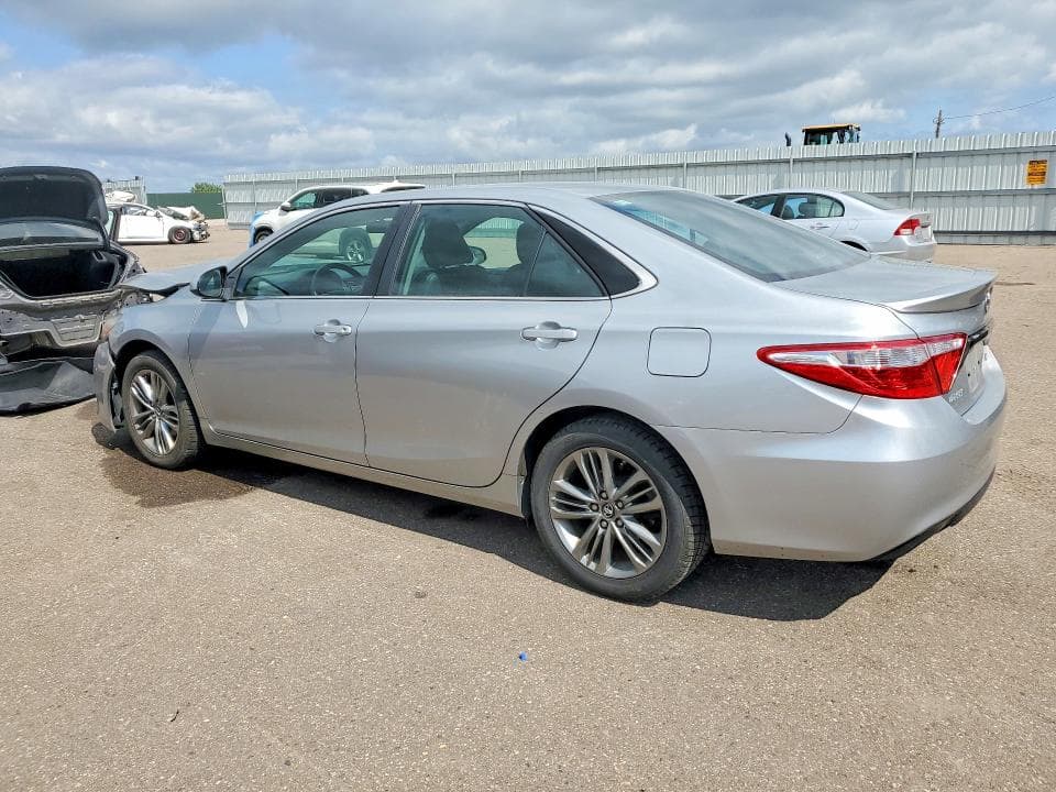 2017 TOYOTA CAMRY SE 2