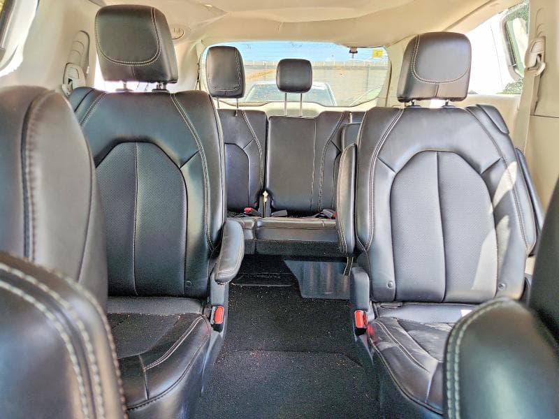 2024 CHRYSLER PACIFICA TOURING L 10