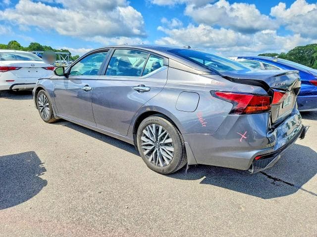 2024 NISSAN ALTIMA SV 2