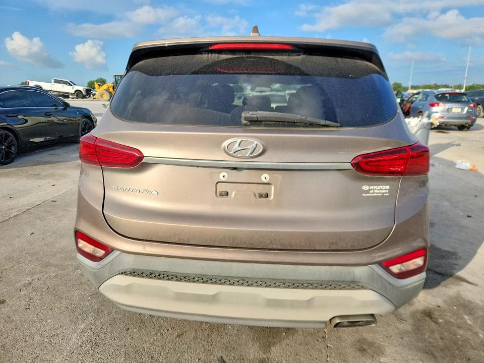 2020 HYUNDAI SANTA FE SEL 6