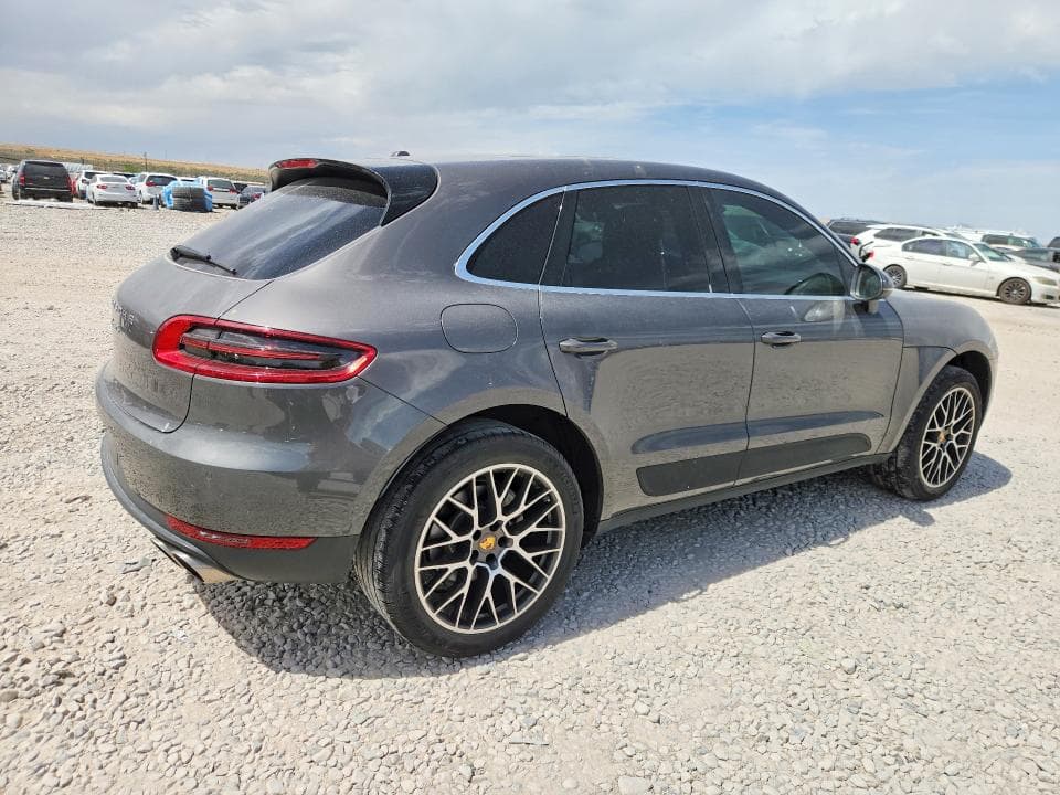 2018 PORSCHE MACAN S 3