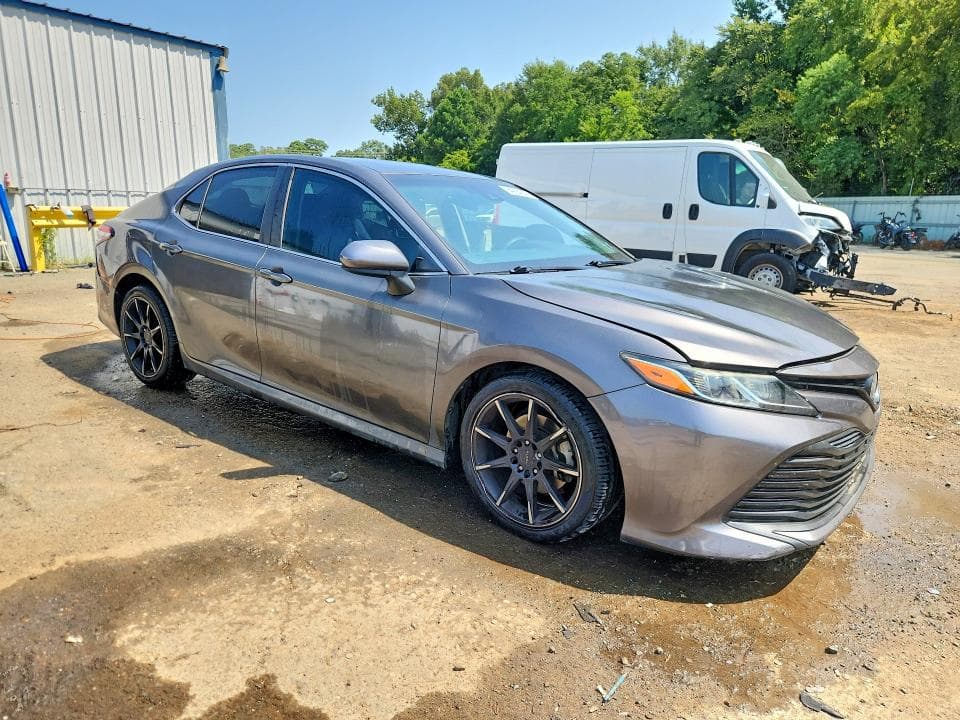 2018 TOYOTA CAMRY L 4