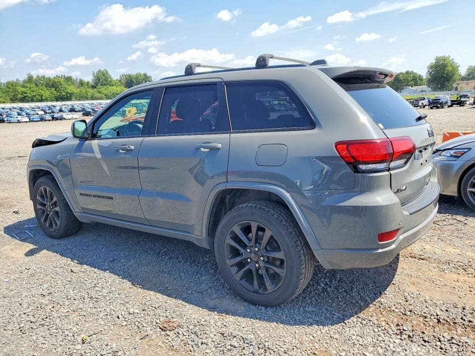2019 JEEP GRAND CHEROKEE LAREDO 2