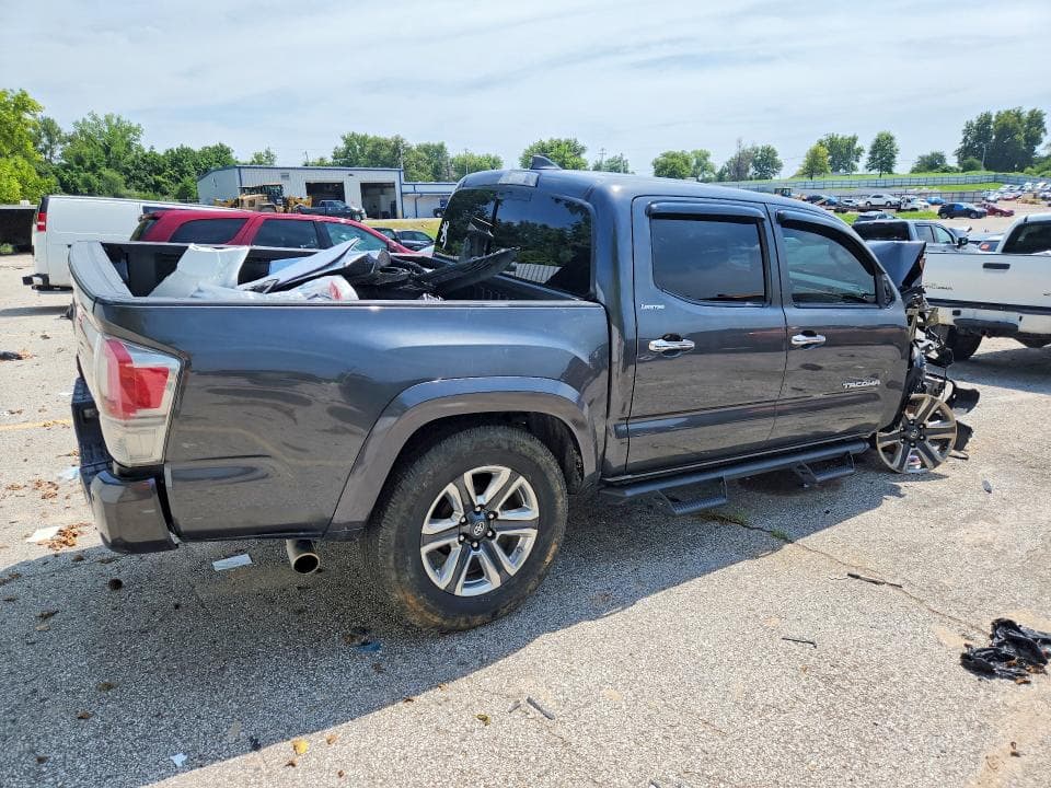 2018 TOYOTA TACOMA LIMITED 3
