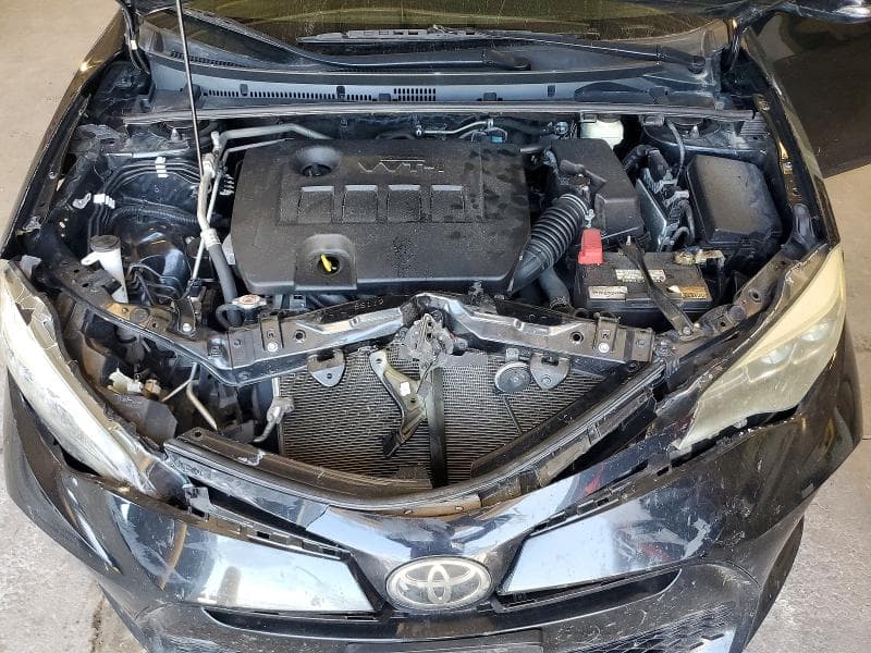 2017 TOYOTA COROLLA SE 11