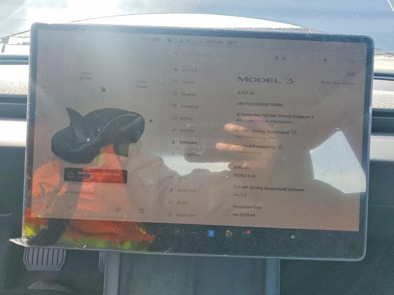 2025 TESLA MODEL 3 9