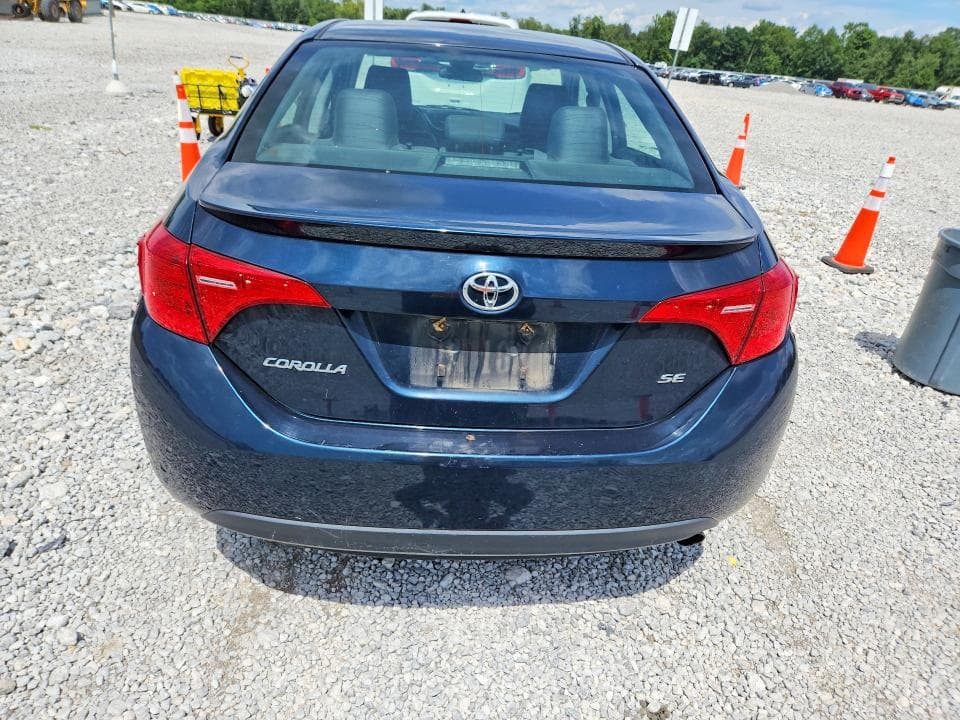 2017 TOYOTA COROLLA SE 6