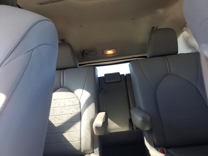 2021 TOYOTA HIGHLANDER XLE 10