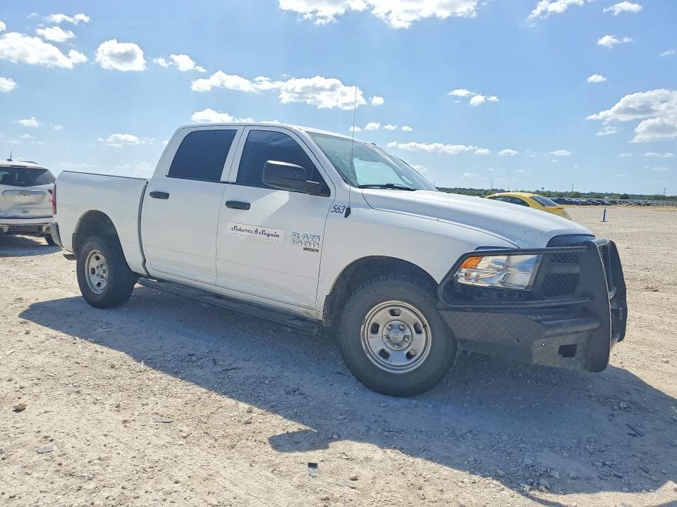 2022 RAM 1500 CLASSIC TRADESMAN 4