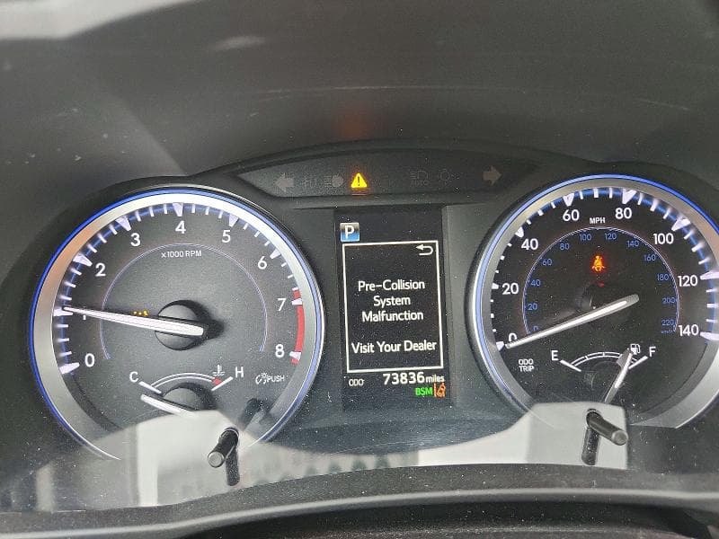 2017 TOYOTA HIGHLANDER XLE 9