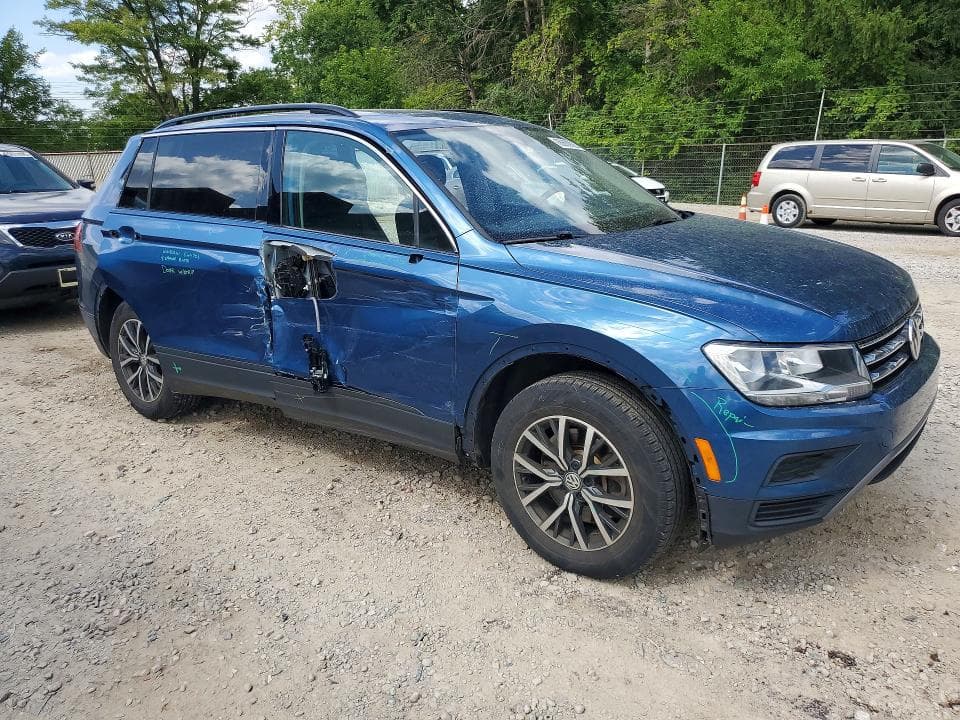 2019 VOLKSWAGEN TIGUAN SE 4