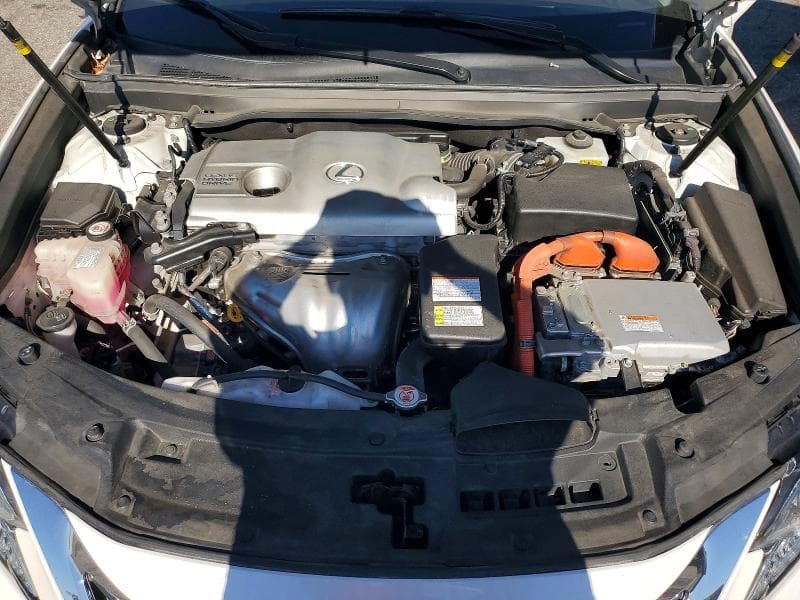 2017 LEXUS ES 300H 11