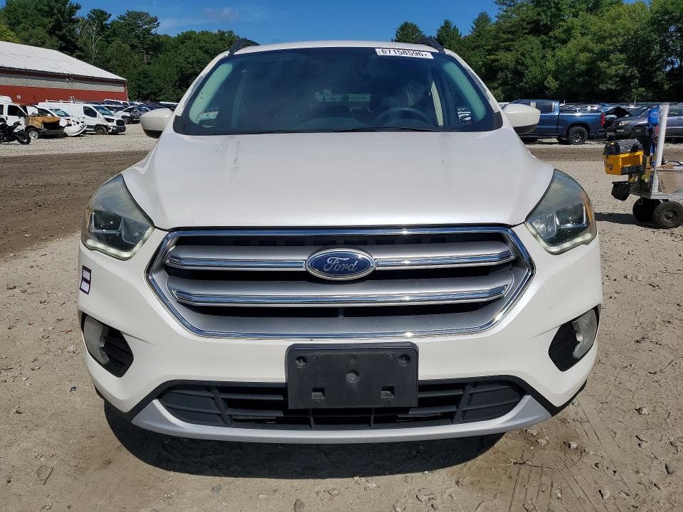 2017 FORD ESCAPE SE 5