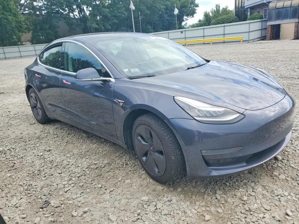 2019 TESLA MODEL 3 4