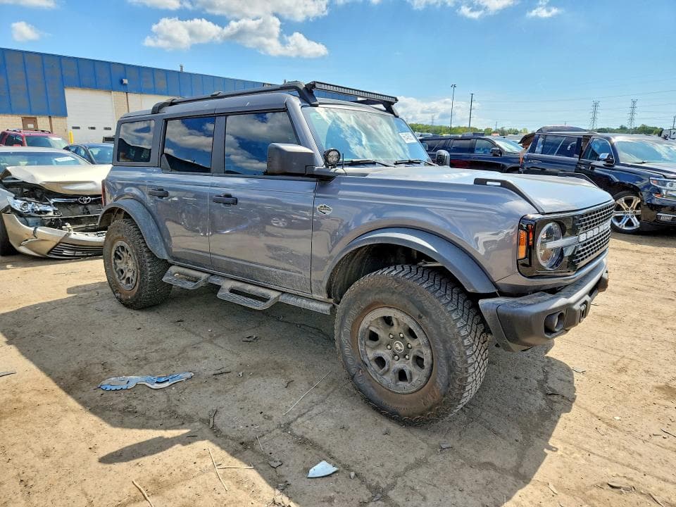 2023 FORD BRONCO BASE 4